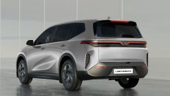 vinfast-limo-green-250303-03-1200b