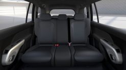 vinfast-limo-green-250303-nt-32-765x430